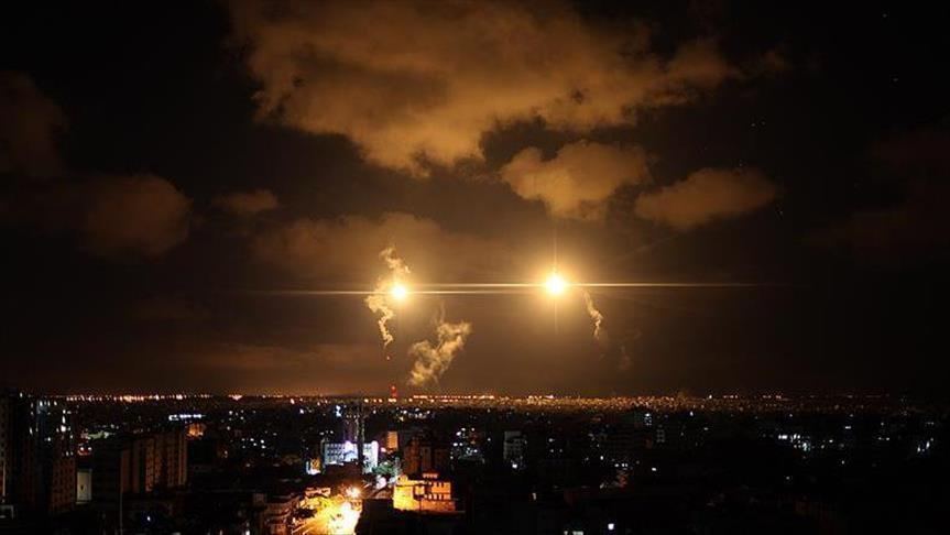 غارات إسرائيلية على غزة وفلسطينيون يردون بقصف المستوطنات المحاذية