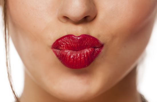 12 نصيحة ممي زة من سوپر فارم لوضع أحمر الشفاه