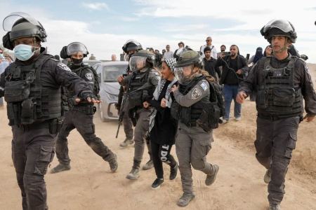 عدالة يطالب بإيقاف الانتهاكات القانونية الصارخة بحق مواطنيه