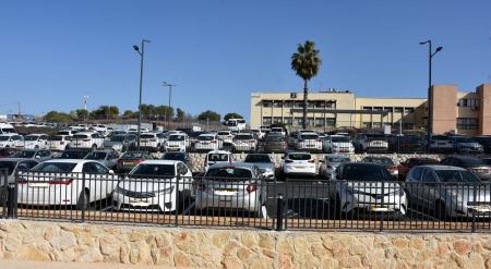 موقف سيارات اضافي في المركز الطبي بادي بوريا