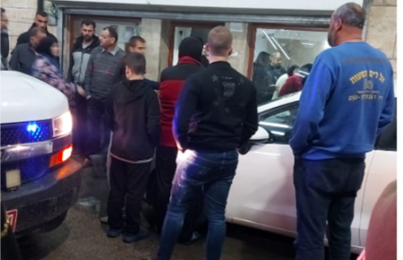 سطو مسلح على محل مجوهرات في البعنة