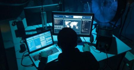 "هآرتس" تنشر قائمة بالضحايا المؤكَدين لبرنامج "بيغاسوس" التجسسي الإسرائيلي