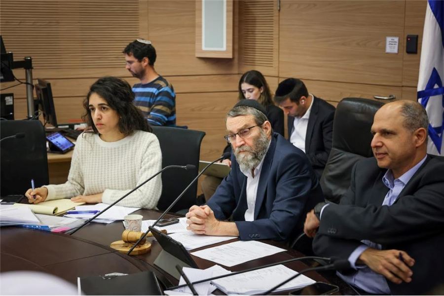 خفض الضرائب في الكهرباء والأواني أحادية الاستعمال والمشروبات المحلاة