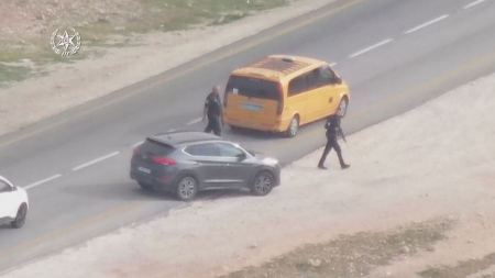 توثيق فيديو- الشرطة الاسرائيلية ترصد مخالفات سير بيهودا والسامرة " الضفة الغربية