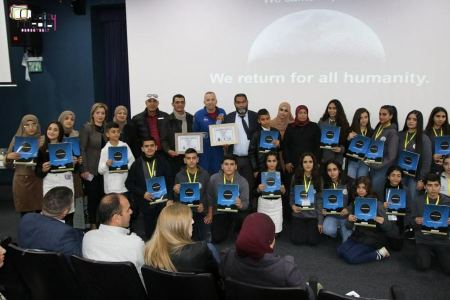 وكالة ناسا : منح شهادات اكتشاف لاربع مجموعات اوائل الطلبه