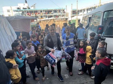 مؤسسة صندوق إغاثة أطفال فلسطين تودع رئيسها ومؤسسها بعد 30 عاماً