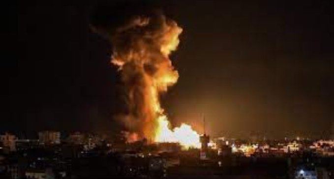 امريكا وبريطانيا تقصفان اليمن