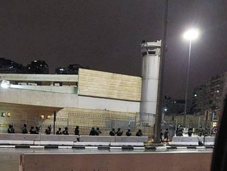 مداهمات واعتقالات واشتباكات بالضفة والقدس