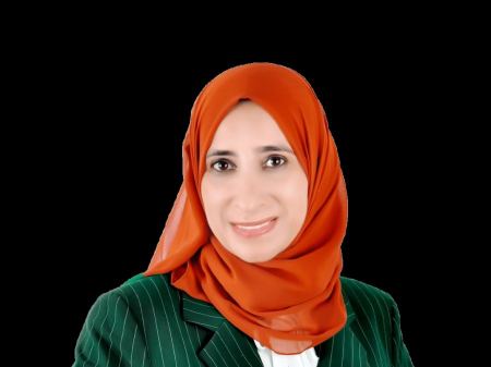 منى شطا: التعامل مع المراهق فن يحتاج إلى مهارة وصبر"