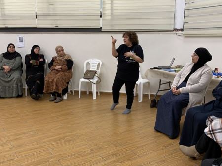 افتتاح مشروع "سجادة الحكايات" في الجماهيري شيكاغو اللد 