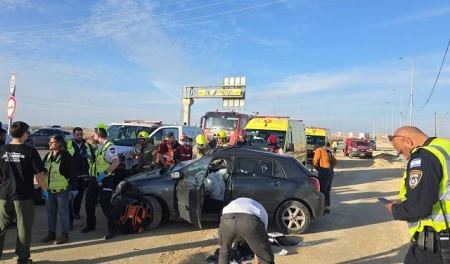 حوادث طرق في النقب : مصرع امرأة وطفل بحادثين منفصاين