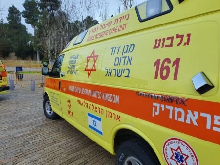 اصابة شاب في حادث طرق قرب وادي الحمام