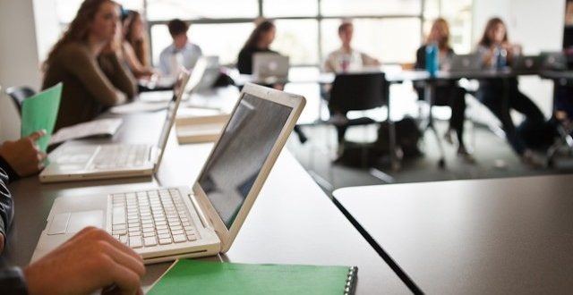 التماس للمطالبة بتغيير طريقة تعيين المعلمين في مدارس التربية الخاصة