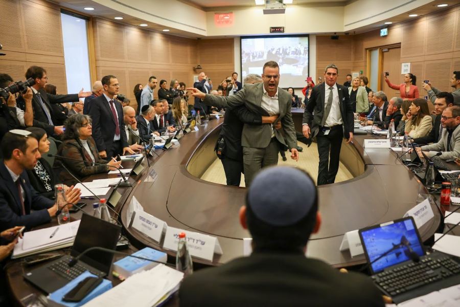 المصادقة بالقراءة الاولى على اقتراح قانون الأحكام