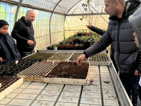 أطفال مميزون في ضيافة الدفيئة الزراعية بالمركز الجماهيري شقيب السلام