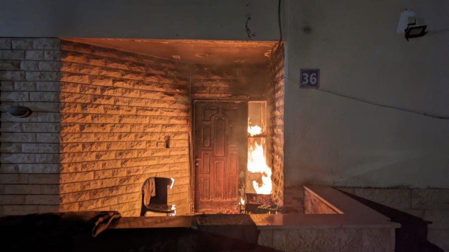 حريقان بموشاف فتحية وجسر الزرقاء وحادث قرب دبمونا