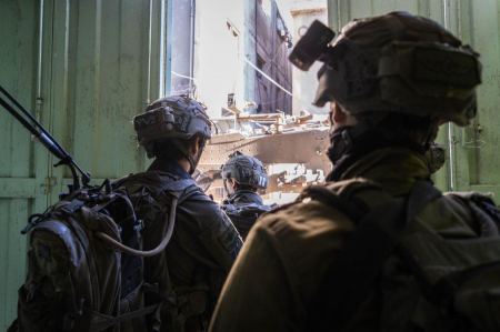 بيان وموقف لجنة المتابعة: أوقفوا الحرب وألجموا جنون اجتياح رفح