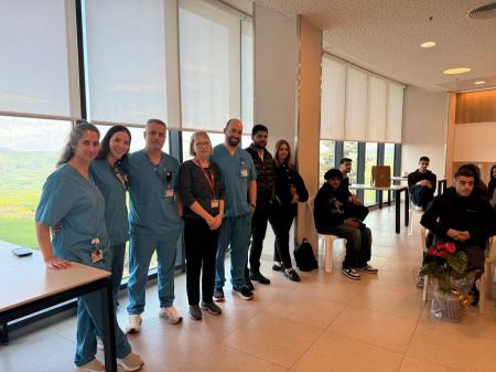 المركز الطبي تسفون (بوريا) يستضيف طلابًا من البعينة نجيدات للتعرف على العمل الطبي وفرص التطوع في مجال إعادة التأهيل