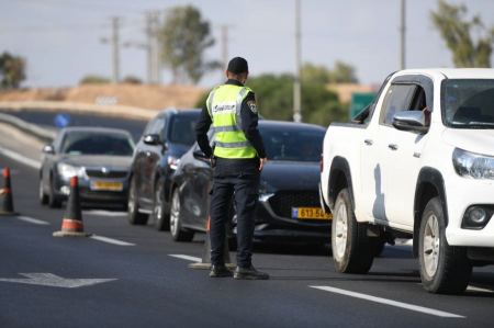 حاجز رنتيس : اعتقال 3 مشتبهين بسرقة مركبة