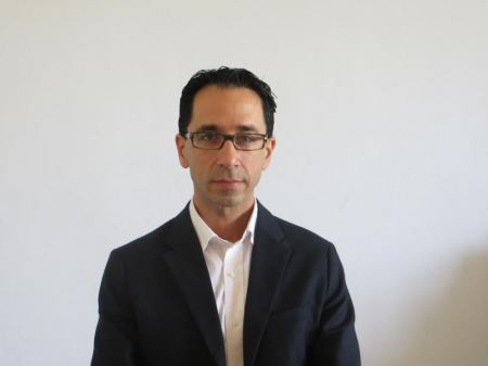 عنصرية في مستشفى هداسا : انهي الإتصال، بكل الأحوال هو عربيّ. 