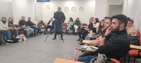 طلاب اللقب الاول بالحقوق عربًا ويهودًا يختتمون دورة وساطة متعددة الثقافات بالكلية الاكاديمية اونو