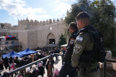 شرطة القدس تحبط عملية طعن وتعتقل مشتبه من الضفة