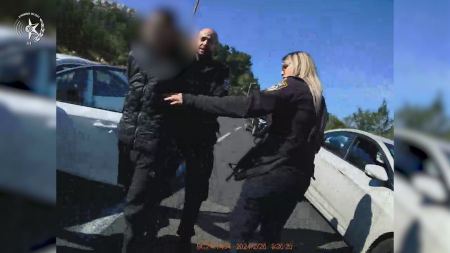 القبض على قاصر بالقدس بسرقة مركبة بعد مطاردته " فيديو"