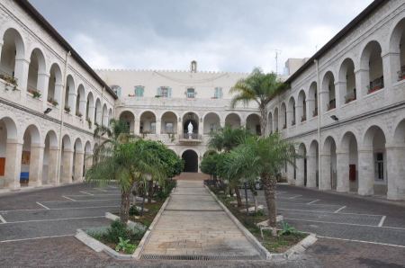 الليلة في وادي النسناس: تعبيد وتطوير الشارع المؤدّي إلى مؤسسة قلب يسوع 