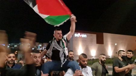 بعد غياب 18 عام : اهالي ام الفحم يستقبلون الاسير المحرر محمد محاجنة