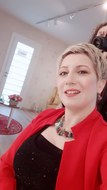 "كأنّي حدائق بابل" إصدار جديد للشاعرة فاتن مصاروة