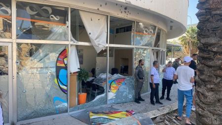  إصابة 4 إسرائيليين جراء إطلاق صورايخ من لبنان 