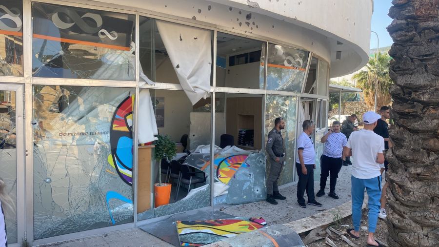  إصابة 4 إسرائيليين جراء إطلاق صورايخ من لبنان 