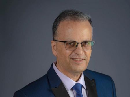 الدكتور عوني يوسف رئيسًا لمركز أبحاث صحة الجمهور في كلية الطب بصفد