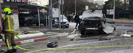 الطيرة: اشتعال سيارة جراء انفجار وتخليص عالق