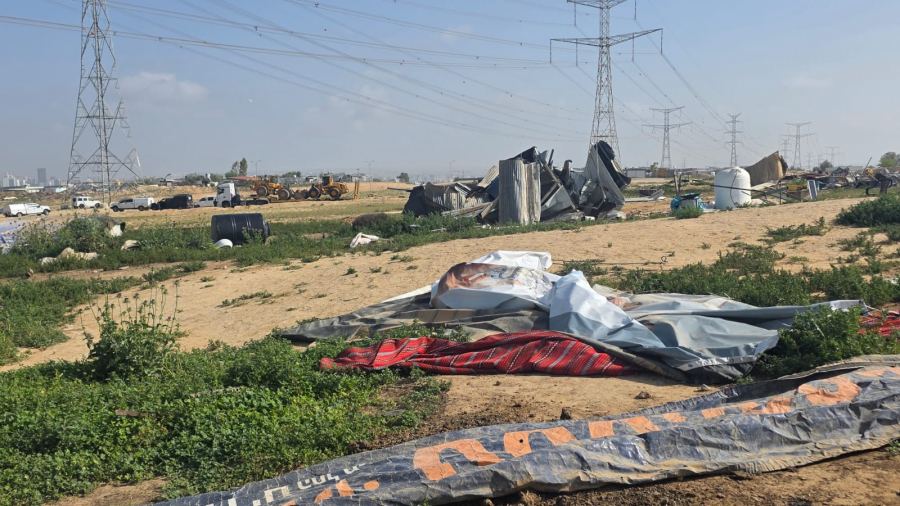 النائب د. سمير بن سعيد يستنكر تجدد الهدم الهمجي في قرية 