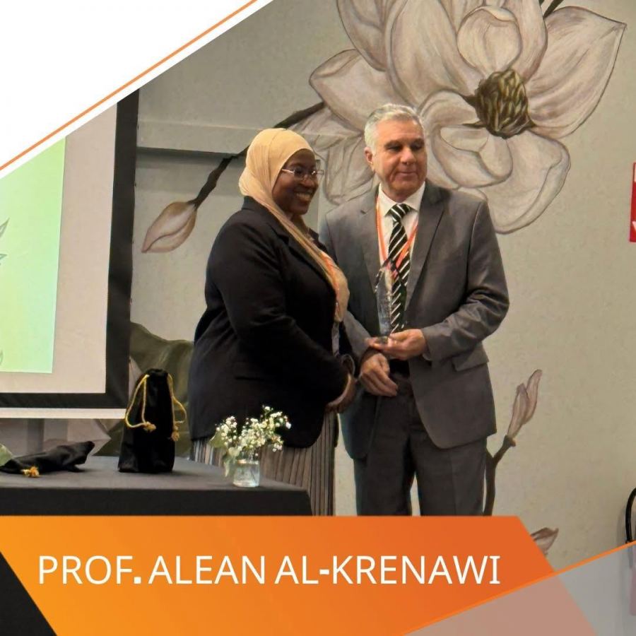 رهط:تكريم البروفيسور عليان القريناوي بجائزة دولية في مجال الصحة النفسية