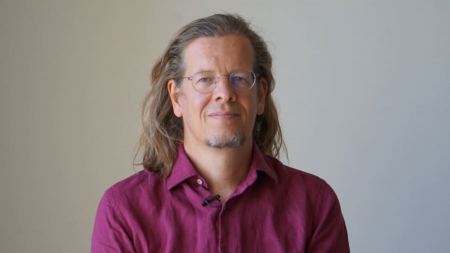 ثري فولد تناقش لامركزية البلوك تشين واستدامتها أمام قمة AIBC في دبي