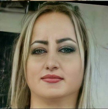 وعد عبد العزيز صيوح شاعرة سورية تغني للحُبّ
