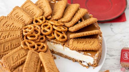 وصفة كعكة اللوتس والجبنة والبيجلا بدون خبيز