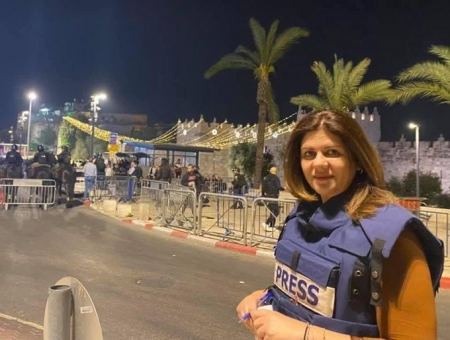 جنين : استشهاد مراسلة “الجزيرة” شيرين أبو عاقلة