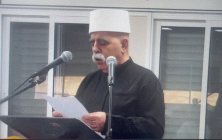  كمال ابراهيم في أمسية إشهار مجموعته الشعرية " أحِب الشمس " 