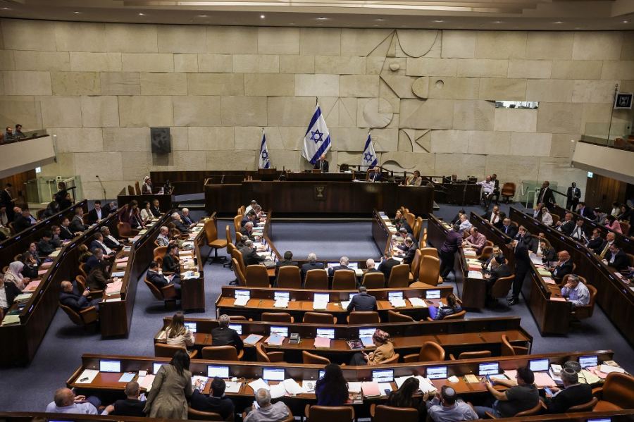 العليا تصدر أمرًا احترازيًا ضد قانون توسيع صلاحيات 