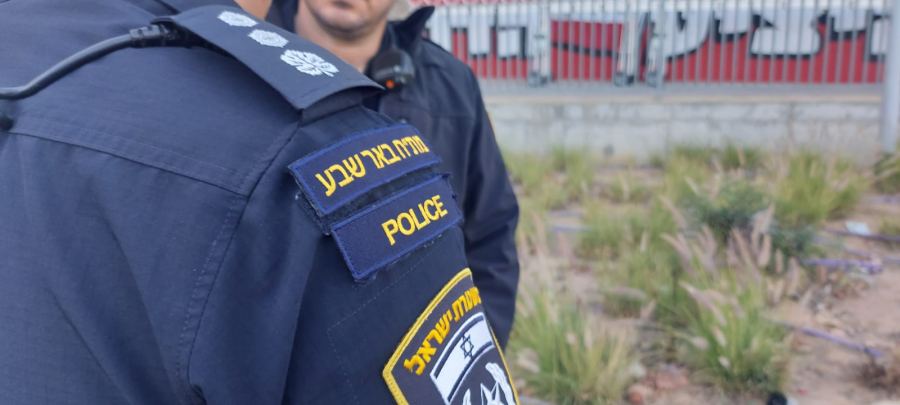 طبريا : اعتقال مسؤول امن فتدق من ساجور بشبهة سرقة الآلاف الشواقل
