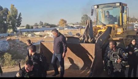 الجبهة والحزب الشيوعي: الهدم في النقب جزء من حرب الحكومة الفاشية على شعبنا الفلسطيني