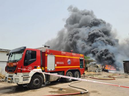 حريقان كبيران في بيت شيمش وموشاف سديه عوزياهو