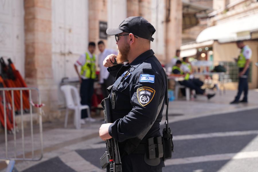 القدس : اعتقال مشتبه بمهاجة الطبيب الذي يعالجه