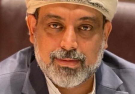 شخصية سياسية تكشف عن مبادرة وطنية للدفع بالحوار بين كافة الأطراف المتصارعة في اليمن 
