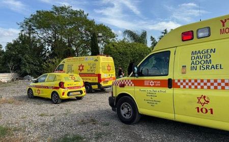رهط: مصابان أحدهما فتى بحالة خطيرة في جريمة عنف