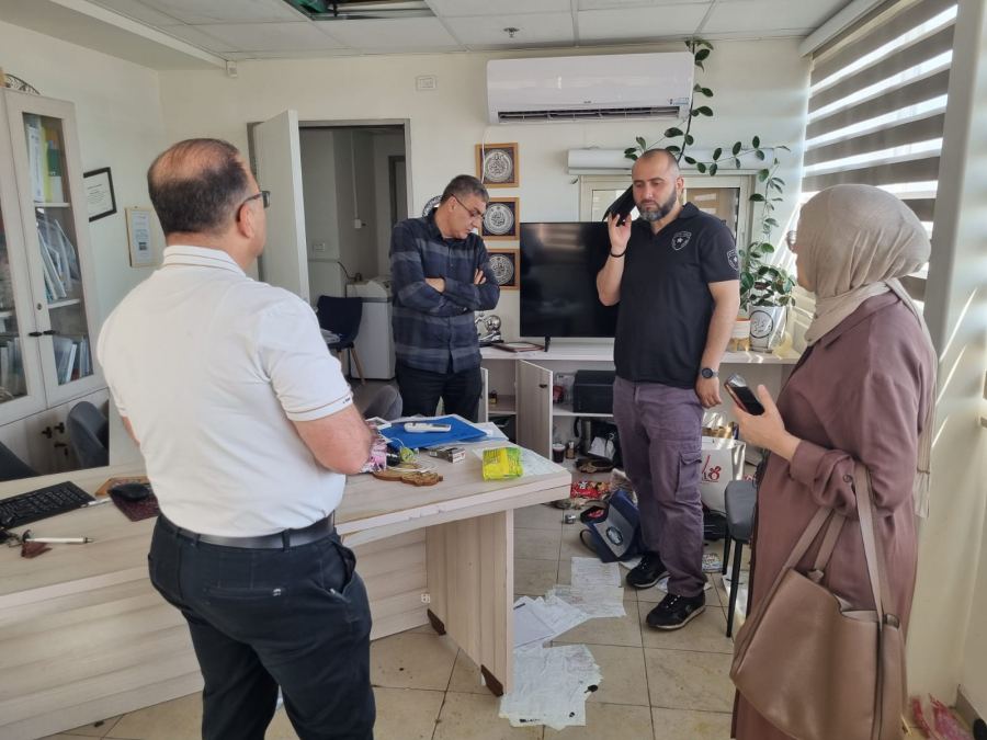 الاعتداء على مكاتب قسم الخدمات الاجتماعية في ام الفحم