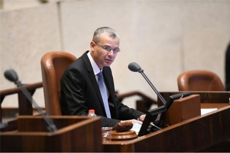 إلغاء تقييدات كورونا وعودة الكنيست إلى نشاطها الاعتيادي